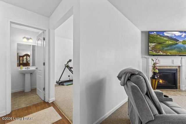 6811 Beckingham Blvd, Louisville, KY 40299