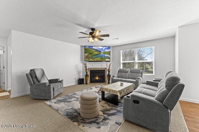 6811 Beckingham Blvd, Louisville, KY 40299