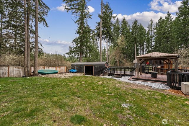 17535 Loop Lane SE, Yelm, WA 98597
