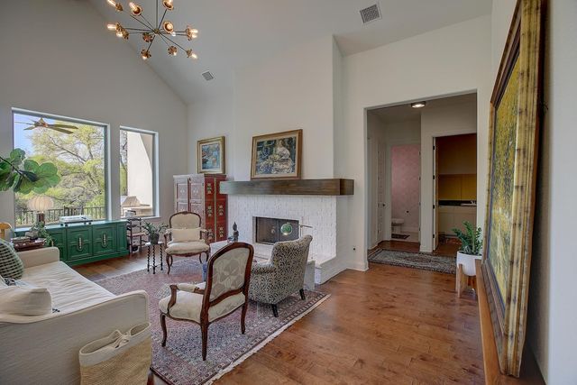 129 Hollytree CT, Georgetown, TX 78628