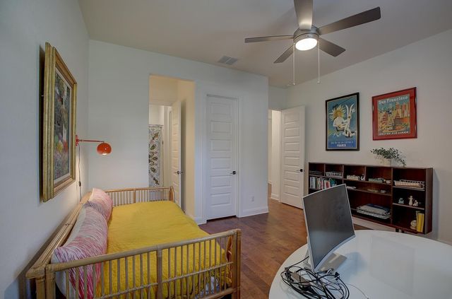 129 Hollytree CT, Georgetown, TX 78628