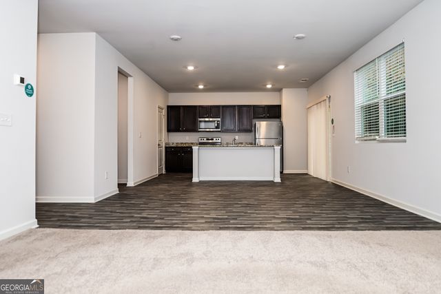 195 Hamilton Pointe Drive, Mcdonough, GA 30253