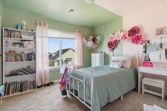 21266 Capella Place, Bend, OR 97702