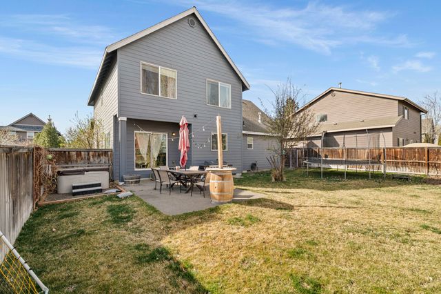 21266 Capella Place, Bend, OR 97702
