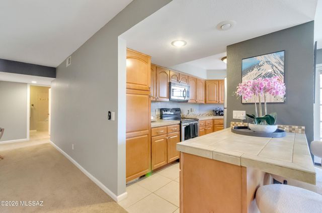 6470 N Tierra de las Catalinas Apt 97, Tucson, AZ 85718