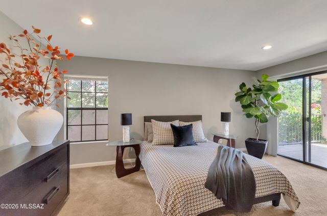 6470 N Tierra de las Catalinas Apt 97, Tucson, AZ 85718