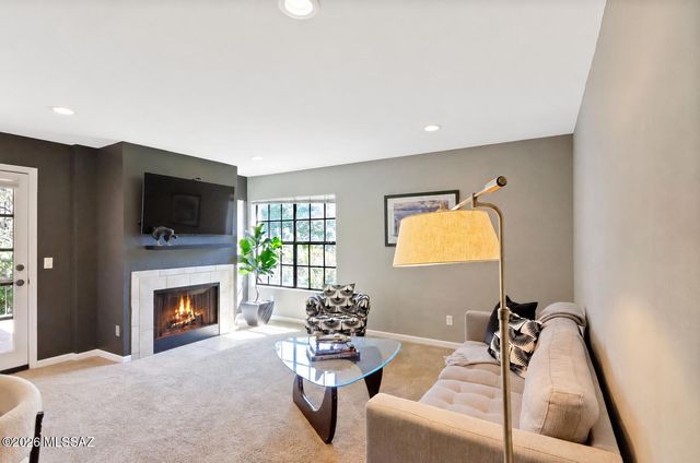 6470 N Tierra de las Catalinas Apt 97, Tucson, AZ 85718