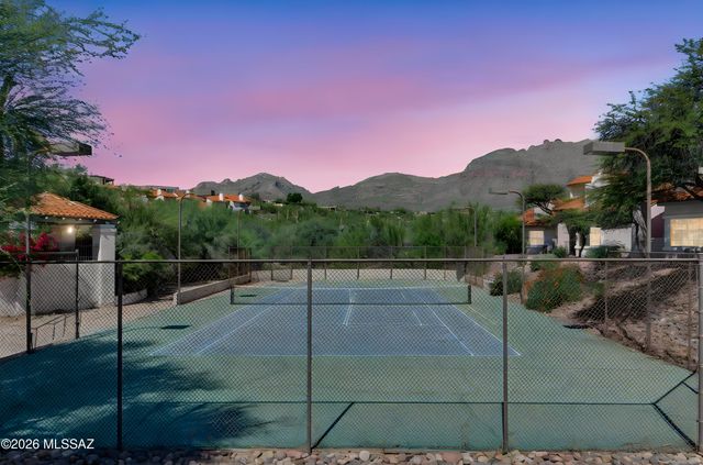 6470 N Tierra de las Catalinas Apt 97, Tucson, AZ 85718