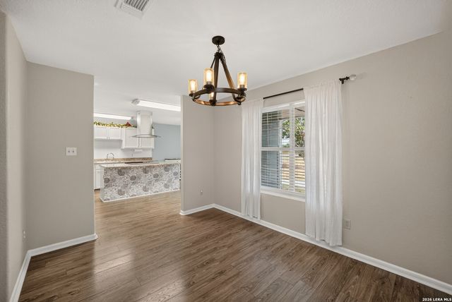 160 Rock Dove, Lytle, TX 78052