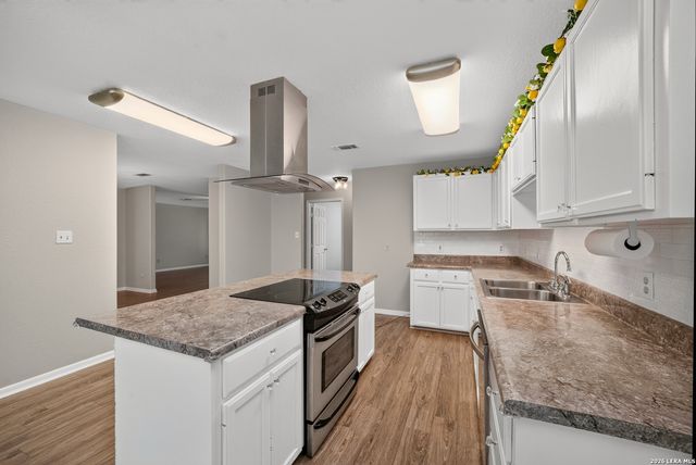 160 Rock Dove, Lytle, TX 78052