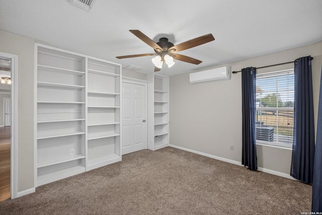 160 Rock Dove, Lytle, TX 78052