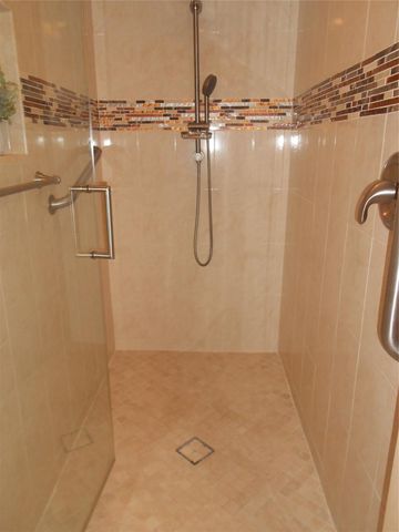 2205 S Cypress Bend Dr 505, Pompano Beach, FL 33069