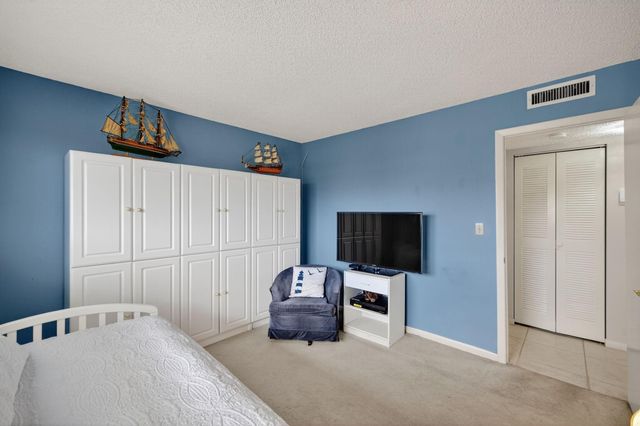 2205 S Cypress Bend Dr 505, Pompano Beach, FL 33069