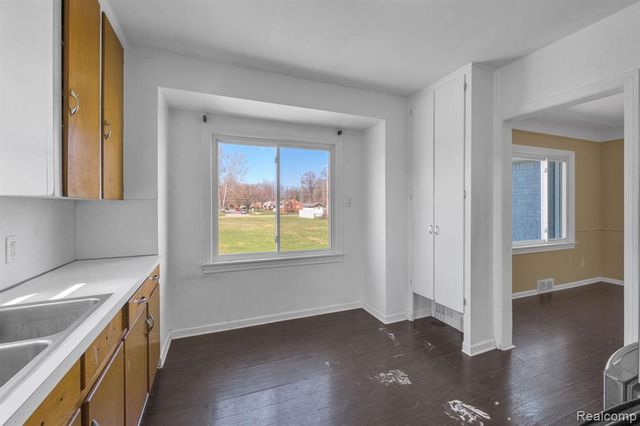 24901 Joy Road, Dearborn Heights, MI 48127