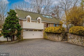 565 UPPER PIKE CREEK RD, Newark, DE 19711