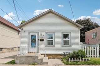 1419 E Russell AVENUE, Milwaukee, WI 53207