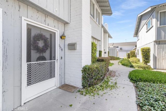 1310 N Placentia, Fullerton, CA 92831