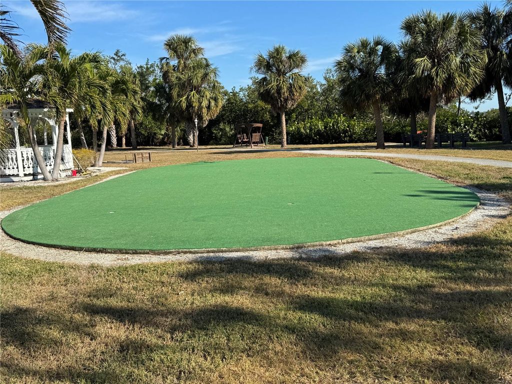 Image 44 of property listing at 4104 CATALINA DRIVE, Bradenton, FL 34210