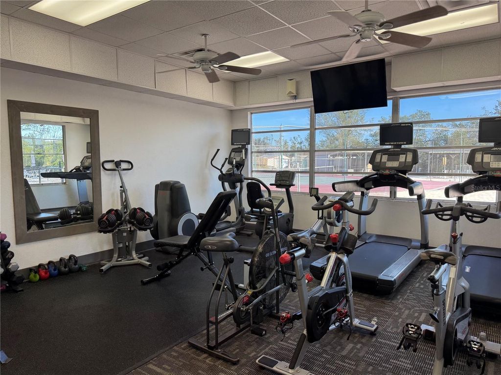 Image 51 of property listing at 4104 CATALINA DRIVE, Bradenton, FL 34210