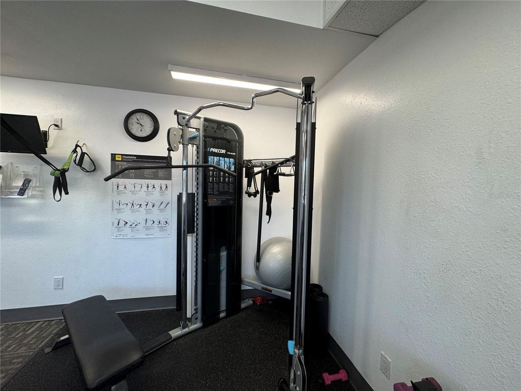 Image 54 of property listing at 4104 CATALINA DRIVE, Bradenton, FL 34210