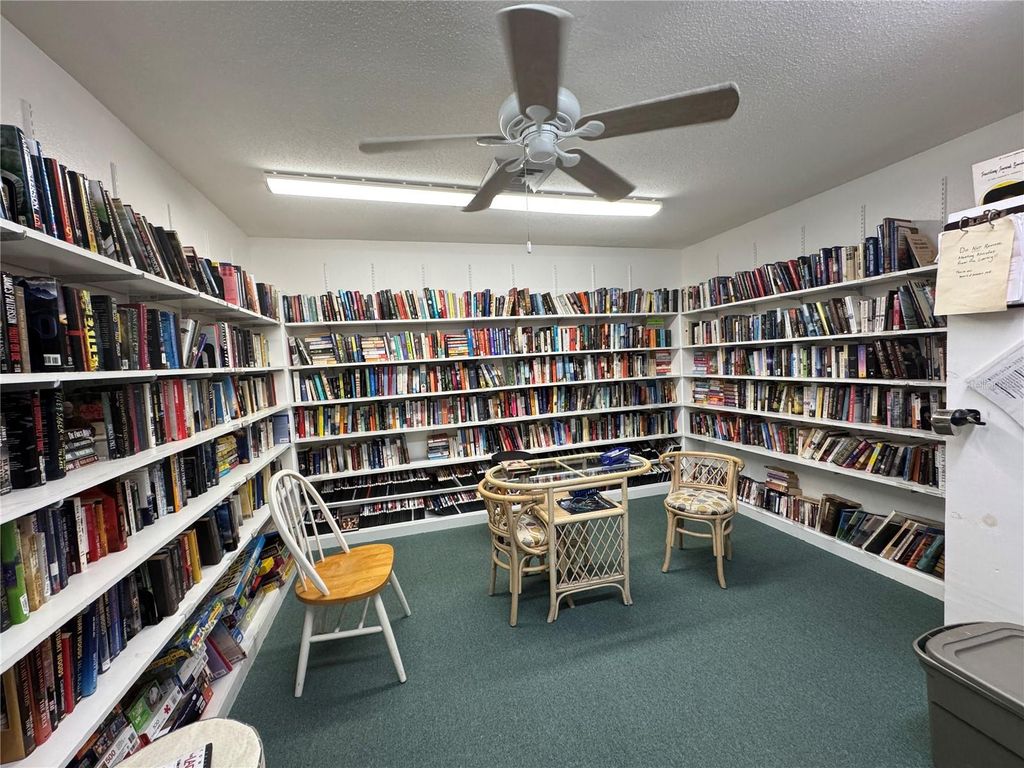 Image 59 of property listing at 4104 CATALINA DRIVE, Bradenton, FL 34210