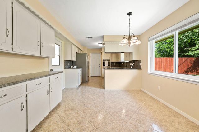 9766 Cedardale Drive, Houston, TX 77055