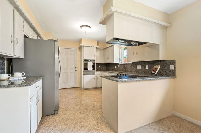 9766 Cedardale Drive, Houston, TX 77055