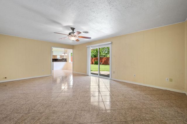 9766 Cedardale Drive, Houston, TX 77055