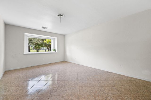 9766 Cedardale Drive, Houston, TX 77055