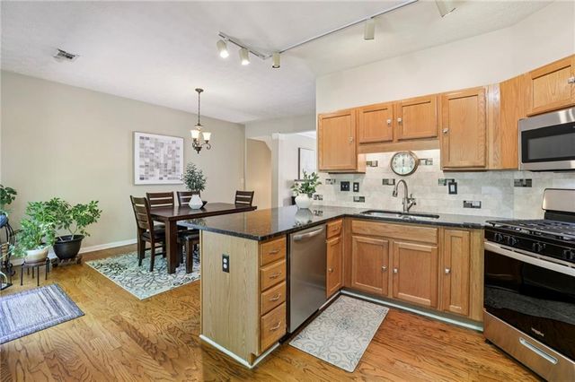 515 Abbotts Mill Drive, Johns Creek, GA 30097