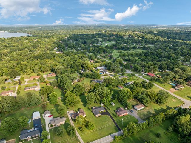 1896 Saundersville Ferry Rd, Mount Juliet, TN 37122