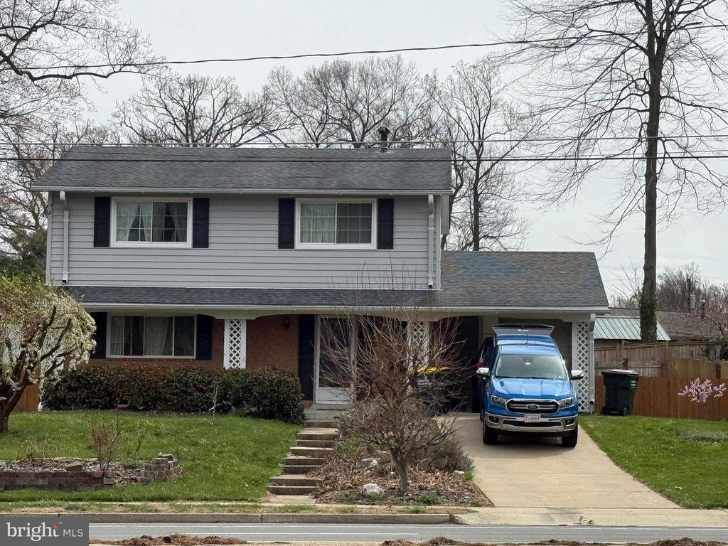 8933 BURKE LAKE RD, Springfield, VA 22151