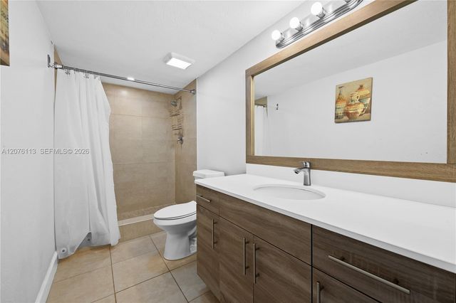 9400 Live Oak Place 305, Davie, FL 33324