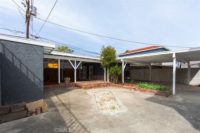 1919 W 82nd Street, Los Angeles, CA 90047