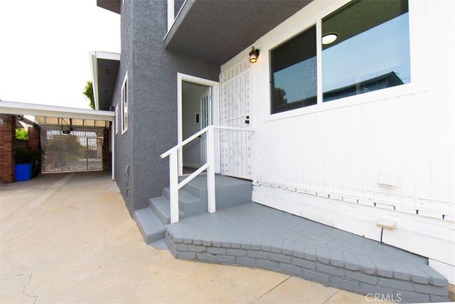 1919 W 82nd Street, Los Angeles, CA 90047