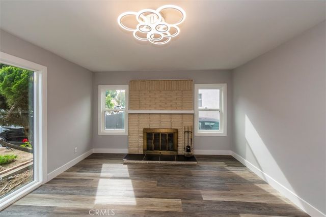 1919 W 82nd Street, Los Angeles, CA 90047