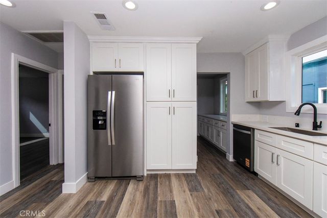 1919 W 82nd Street, Los Angeles, CA 90047