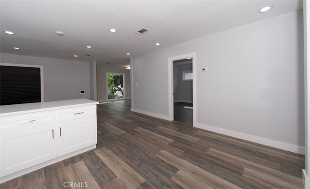 1919 W 82nd Street, Los Angeles, CA 90047