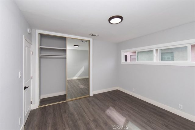 1919 W 82nd Street, Los Angeles, CA 90047