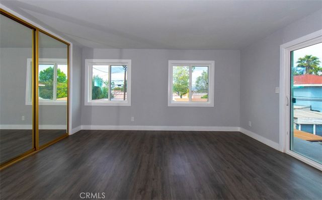 1919 W 82nd Street, Los Angeles, CA 90047