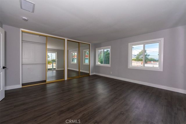 1919 W 82nd Street, Los Angeles, CA 90047