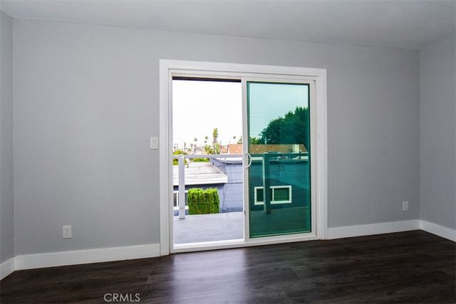 1919 W 82nd Street, Los Angeles, CA 90047