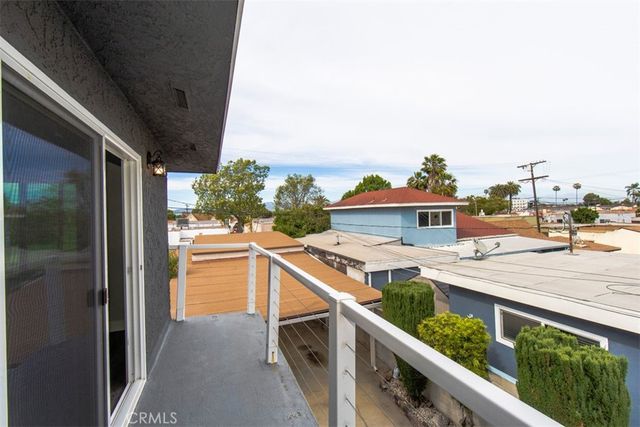 1919 W 82nd Street, Los Angeles, CA 90047