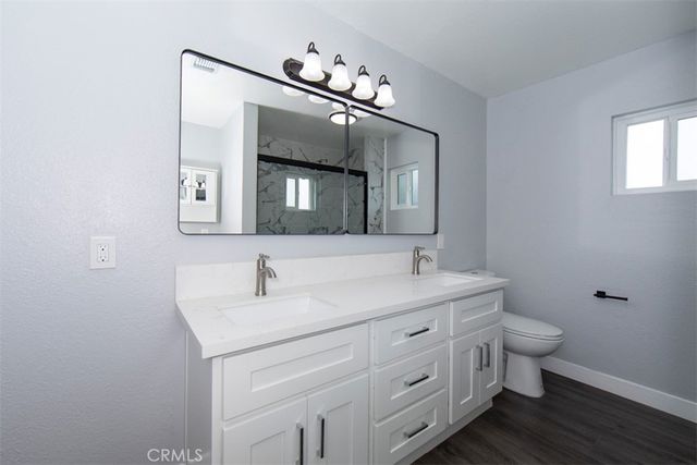 1919 W 82nd Street, Los Angeles, CA 90047