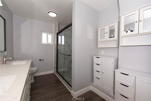 1919 W 82nd Street, Los Angeles, CA 90047