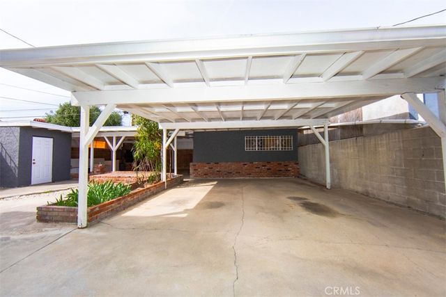 1919 W 82nd Street, Los Angeles, CA 90047