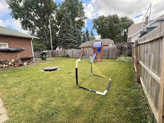 447 S PARK AVENUE, Fond Du Lac, WI 54935