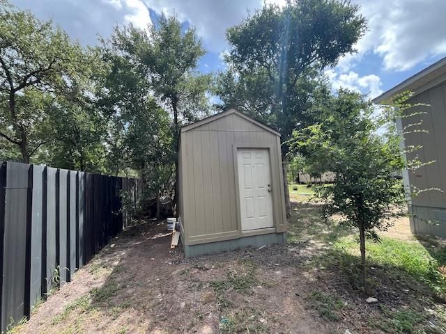 143 La Fortuna DR, Del Valle, TX 78617