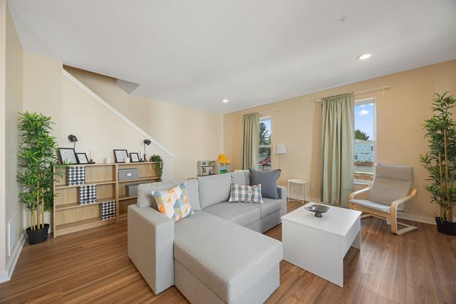 2166 Cottage Avenue E 3, Saint Paul, MN 55119