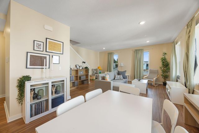 2166 Cottage Avenue E 3, Saint Paul, MN 55119